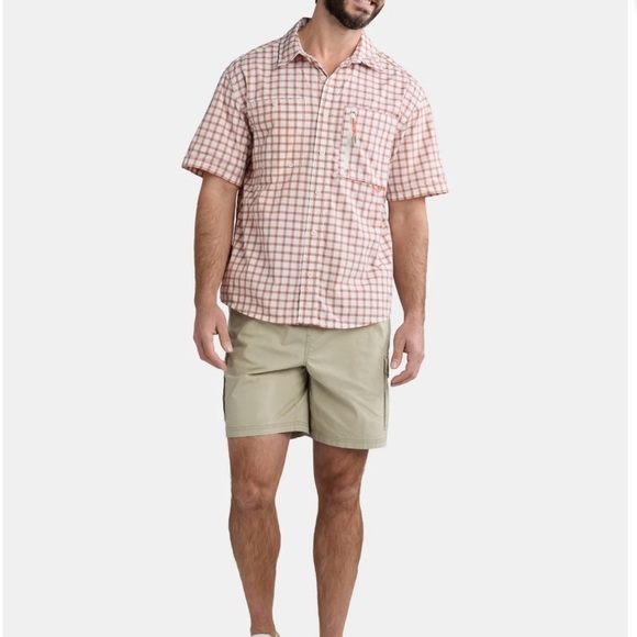 Ozark Trail Men's and Big Men's Upstream Shirt with Short Sleeves - Picture 3 of 5